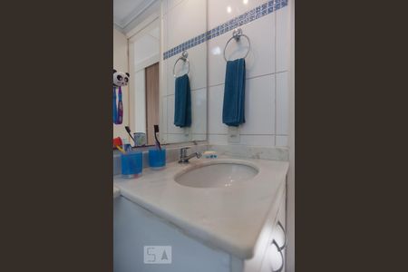 Apartamento para alugar com 68m², 3 quartos e 2 vagas Apartamento para alugar com 68m², 3 quartos e 2 vagasBanheiro da suíte