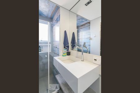 Banheiro de apartamento para alugar com 2 quartos, 80m² em Vila Homero Thon, Santo André