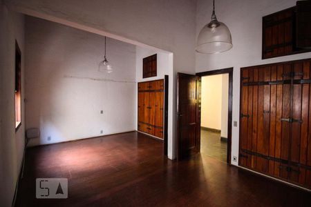 Sala 1 de casa para alugar com 2 quartos, 490m² em Mangabeiras, Belo Horizonte