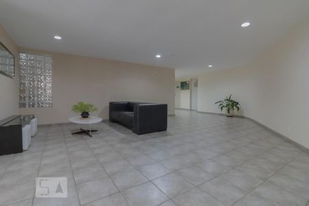 Apartamento para alugar com 58m², 2 quartos e 1 vaga Apartamento para alugar com 58m², 2 quartos e 1 vagaHall social