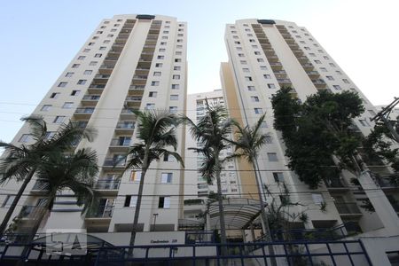 Apartamento para alugar com 58m², 2 quartos e 1 vagaFachada