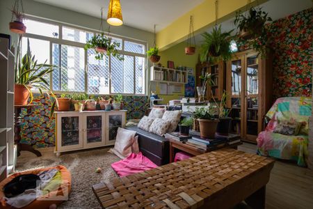 Apartamento à venda com 82m², 2 quartos e sem vaga Apartamento à venda com 82m², 2 quartos e sem vagaSala de estar