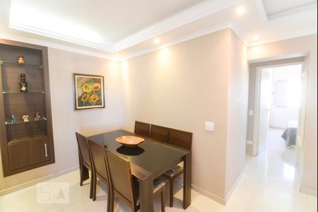 Apartamento para alugar com 65m², 2 quartos e 1 vagaSala