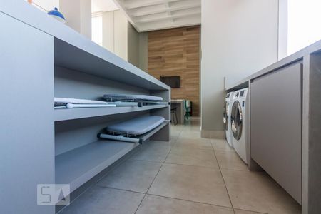 Studio para alugar com 34m², 1 quarto e 1 vaga Studio para alugar com 34m², 1 quarto e 1 vagaLavanderia