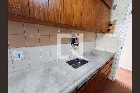 Apartamento à venda com 76m², 2 quartos e 1 vagaCozinha