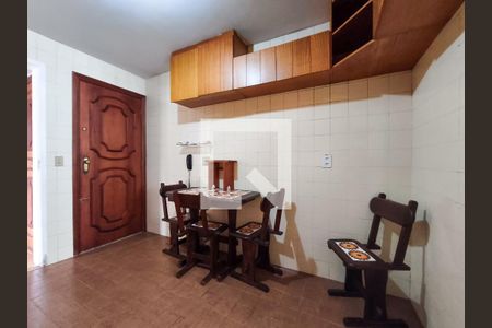 Apartamento à venda com 76m², 2 quartos e 1 vagaCozinha