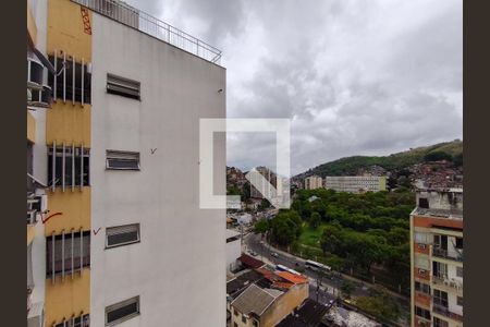 Apartamento à venda com 76m², 2 quartos e 1 vagaÁrea de Serviço