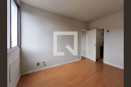 Apartamento à venda com 76m², 2 quartos e 1 vagaSuíte