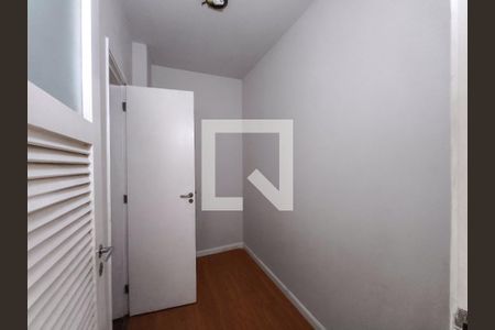 Apartamento à venda com 76m², 2 quartos e 1 vagaQuarto de Serviço