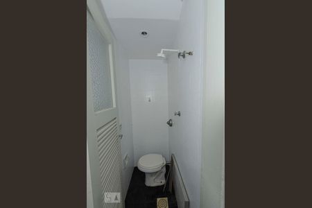 Apartamento à venda com 70m², 2 quartos e 1 vagaBanheiro de Serviço