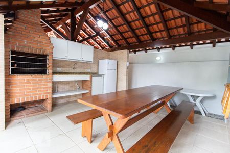 Apartamento para alugar com 57m², 2 quartos e 1 vaga Apartamento para alugar com 57m², 2 quartos e 1 vagaChurrasqueira