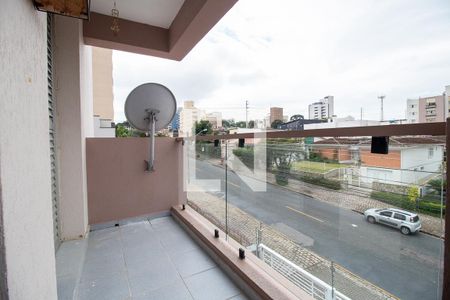 Sacada de apartamento para alugar com 3 quartos, 101m² em Ahu, Curitiba