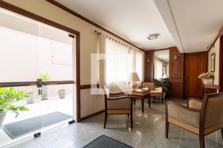 Hall de entrada de apartamento para alugar com 3 quartos, 101m² em Ahu, Curitiba