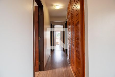 Corredor de apartamento para alugar com 3 quartos, 101m² em Ahu, Curitiba