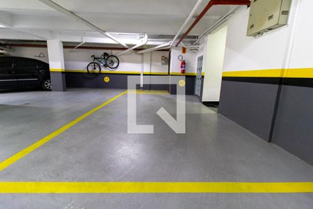 Garagem de apartamento para alugar com 3 quartos, 101m² em Ahu, Curitiba