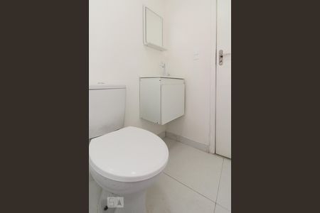 Banheiro de apartamento para alugar com 1 quarto, 45m² em Jardim Bonfiglioli, São Paulo