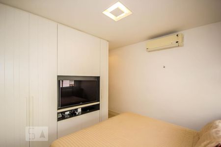 Apartamento à venda com 135m², 3 quartos e 1 vagaSuite