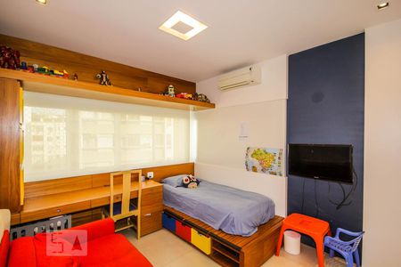 Apartamento à venda com 135m², 3 quartos e 1 vagaQuarto1