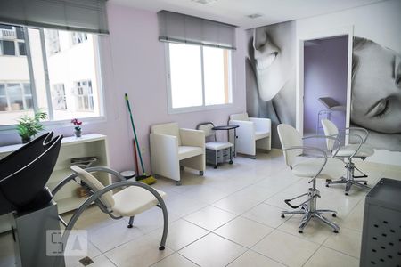 Apartamento para alugar com 40m², 1 quarto e 1 vagaSalão beauty