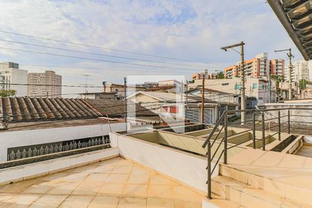 Casa à venda com 200m², 3 quartos e 3 vagasSuite - Varanda