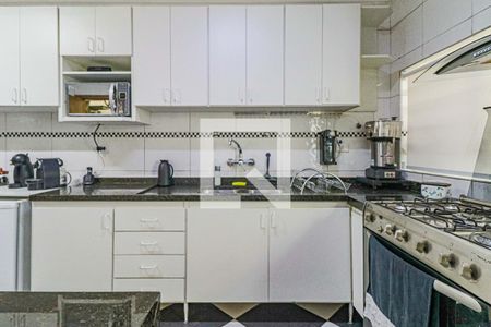 Casa à venda com 200m², 3 quartos e 3 vagasCozinha