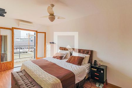 Casa à venda com 200m², 3 quartos e 3 vagasSuite