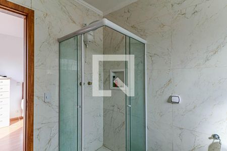 Casa à venda com 200m², 3 quartos e 3 vagasSuite - Banheiro