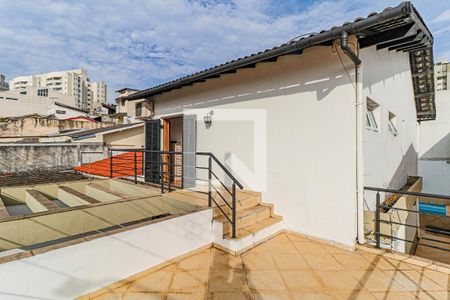 Casa à venda com 200m², 3 quartos e 3 vagasSuite - Varanda