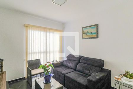 Sala de tv de casa à venda com 3 quartos, 200m² em Cidade São Francisco, São Paulo