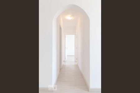 Corredor de apartamento para alugar com 3 quartos, 98m² em Botafogo, Rio de Janeiro