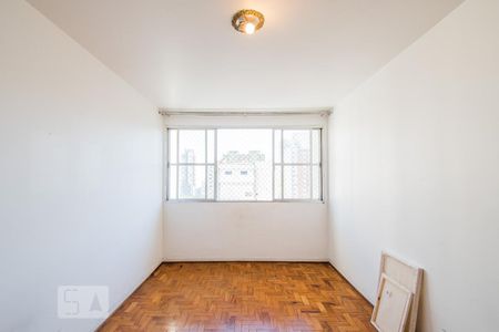 Apartamento para alugar com 75m², 2 quartos e 1 vagaSala