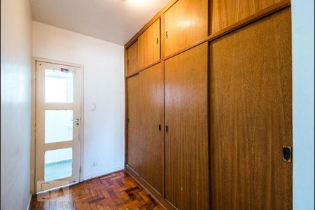 Apartamento para alugar com 75m², 2 quartos e 1 vagaCloset da Suíte