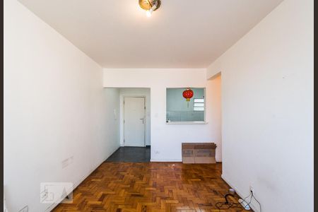 Apartamento para alugar com 75m², 2 quartos e 1 vagaSala