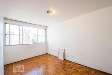 Apartamento para alugar com 75m², 2 quartos e 1 vagaSala