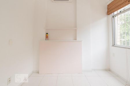 Apartamento à venda com 38m², 1 quarto e sem vagaQuarto