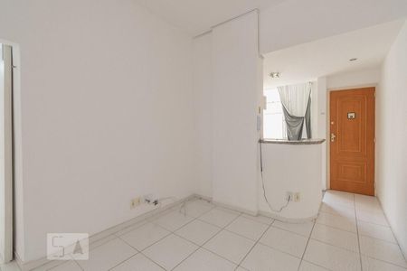 Apartamento à venda com 38m², 1 quarto e sem vagaSala