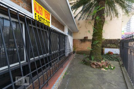 Casa à venda com 140m², 2 quartos e 1 vaga Casa à venda com 140m², 2 quartos e 1 vagaEntrada