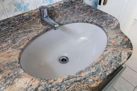 Apartamento à venda com 76m², 3 quartos e sem vagaBanheiro