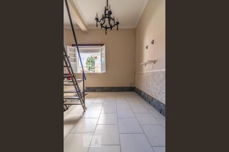Casa para alugar com 96m², 2 quartos e sem vaga Casa para alugar com 96m², 2 quartos e sem vagaSala