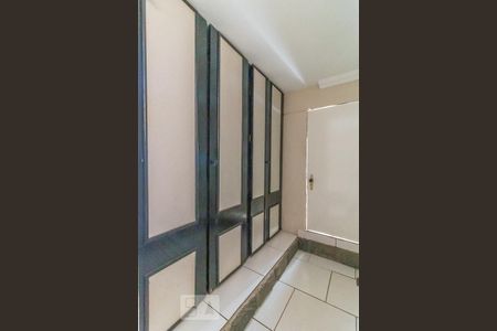 Armários  de casa para alugar com 2 quartos, 96m² em Esplanada, Belo Horizonte