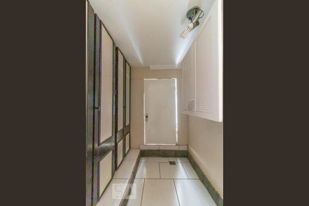 Armários  de casa para alugar com 2 quartos, 96m² em Esplanada, Belo Horizonte