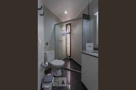 Banheiro de apartamento à venda com 1 quarto, 70m² em Paraíso do Morumbi, São Paulo
