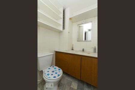Banheiro de apartamento para alugar com 1 quarto, 37m² em Vila Parque Jabaquara, São Paulo
