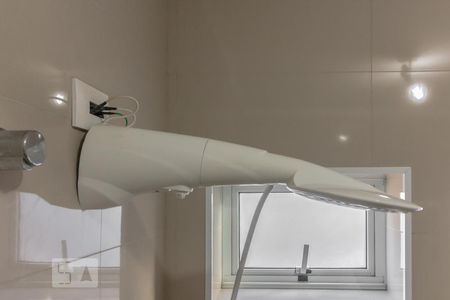 Casa à venda com 280m², 4 quartos e 5 vagas Casa à venda com 280m², 4 quartos e 5 vagasBanheiro suíte 1