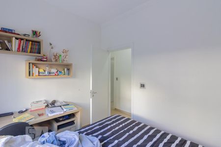 Casa à venda com 280m², 4 quartos e 5 vagas Casa à venda com 280m², 4 quartos e 5 vagasQuarto suíte 2