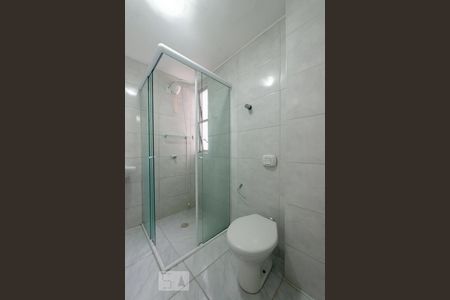 Banheiro de apartamento para alugar com 2 quartos, 60m² em Estreito, Florianópolis