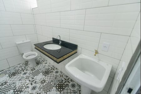 Banheiro de apartamento para alugar com 1 quarto, 22m² em Chácara Mafalda, São Paulo