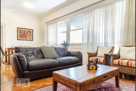 Sala de apartamento para alugar com 3 quartos, 140m² em Urca, Rio de Janeiro
