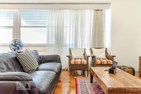 Sala de apartamento para alugar com 3 quartos, 140m² em Urca, Rio de Janeiro
