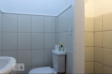 Casa à venda com 310m², 4 quartos e 2 vagas Casa à venda com 310m², 4 quartos e 2 vagasBanheiro